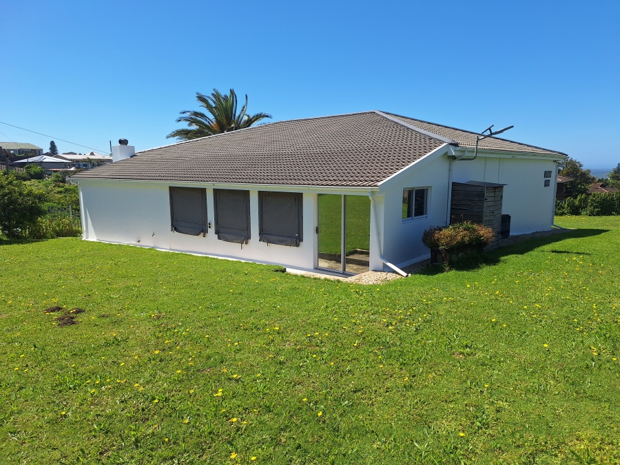4 Bedroom Property for Sale in C Place Eastern Cape